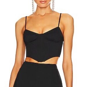 Taye crop top superdown